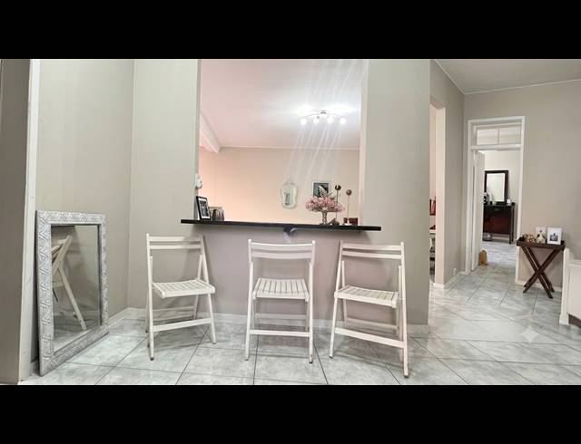 1.5 BEDROOM APARTMENT FOR SALE IN MORNINGSIDE
